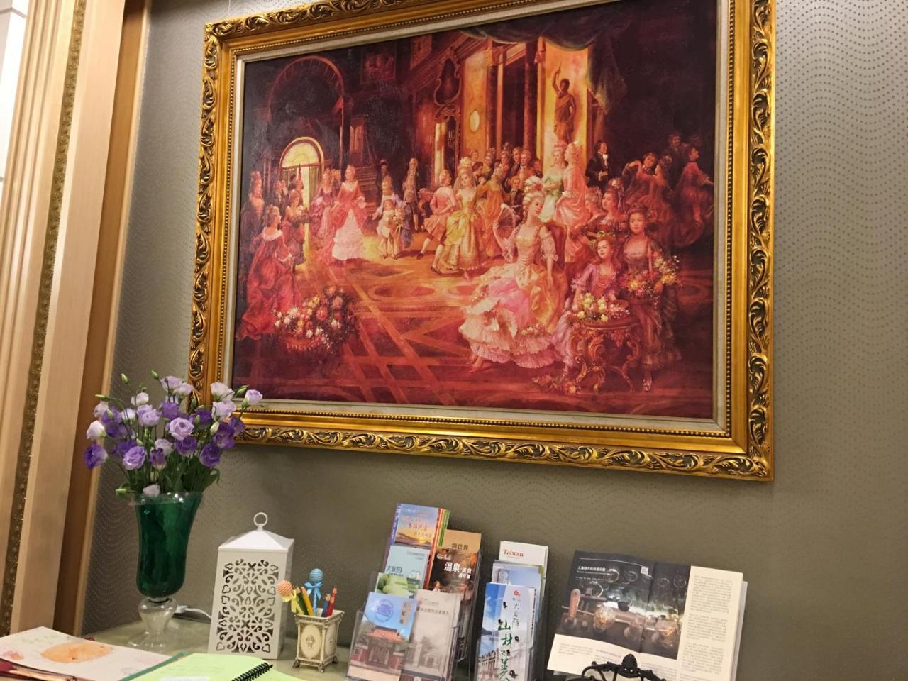 Baroque House Hotel ไถหนาน ภายนอก รูปภาพ